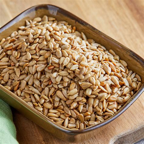 How many carbs are in sunflower seeds roasted unsalted - calories, carbs, nutrition