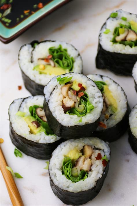 How many carbs are in sushi roll vegetarian mushroom 2 slc - calories, carbs, nutrition