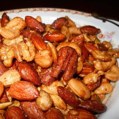 How many carbs are in sweet and salty spiced nuts - calories, carbs, nutrition