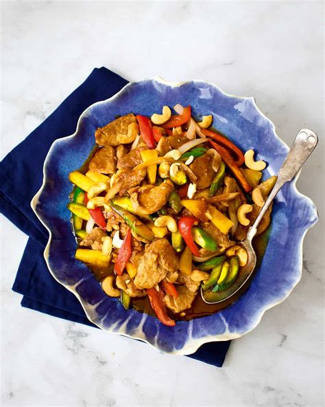 How many carbs are in sweet and sour chicken with tropical rice and gingered snow peas - calories, carbs, nutrition