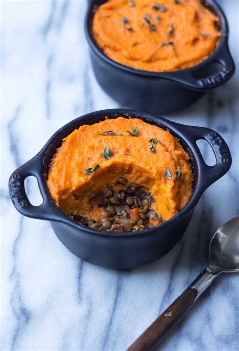 How many carbs are in sweet potato vegetarian shepherd's pie - calories, carbs, nutrition