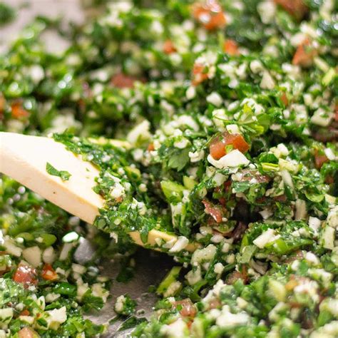 How many carbs are in tabbouleh salad - calories, carbs, nutrition