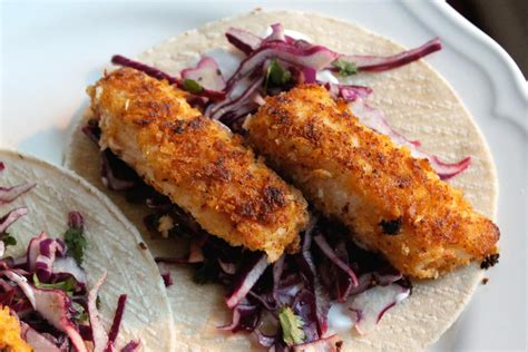 How many carbs are in taco fish tilapia grilled red cabbage slaw 2 ea - calories, carbs, nutrition