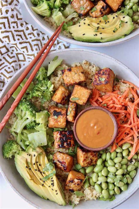 How many carbs are in tempeh with peanut sauce - calories, carbs, nutrition