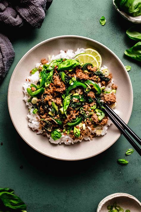 How many carbs are in thai citrus beef stir fry with rice - calories, carbs, nutrition