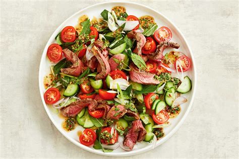 How many carbs are in thai grilled beef salad - calories, carbs, nutrition