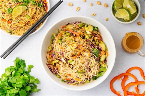 How many carbs are in thai pasta salad with snow peas, vermicelli - calories, carbs, nutrition