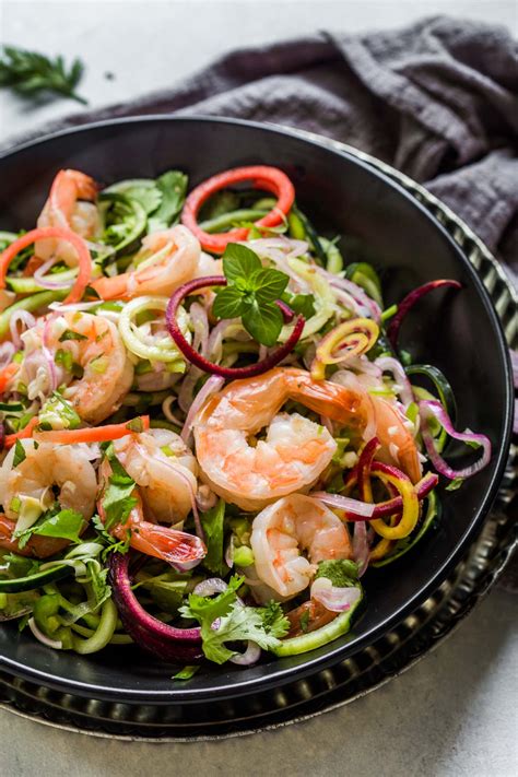 How many carbs are in thai shrimp salad - calories, carbs, nutrition