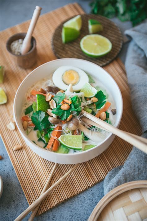 How many carbs are in thai vegan broth (76506.1) - calories, carbs, nutrition