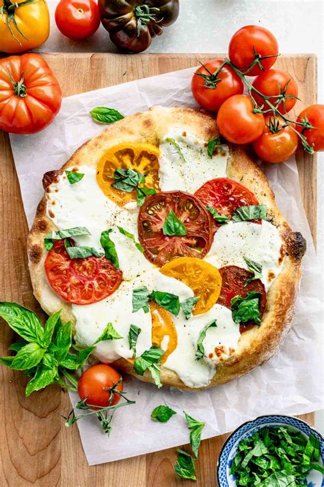 How many carbs are in the caprese pizza - calories, carbs, nutrition