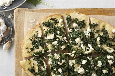 How many carbs are in thin crust spinach and feta pizza - calories, carbs, nutrition