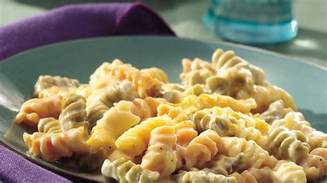 How many carbs are in three cheese rotini casserette - calories, carbs, nutrition