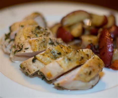 How many carbs are in thyme roasted chicken breast withhearty greens salad skillet potatoes - calories, carbs, nutrition