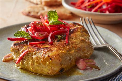 How many carbs are in thyme turmeric pork tenderloin* - calories, carbs, nutrition