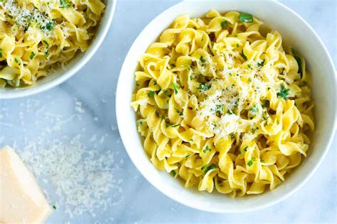 How many carbs are in thyme-buttered noodles - calories, carbs, nutrition