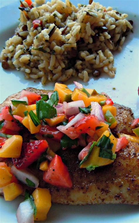 How many carbs are in tilapia with strawberry salsa - calories, carbs, nutrition