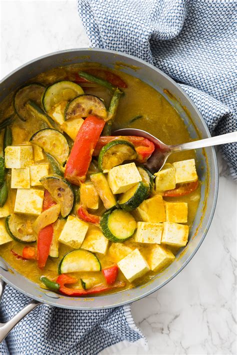 How many carbs are in tofu curried sesame vegetables & rice - calories, carbs, nutrition