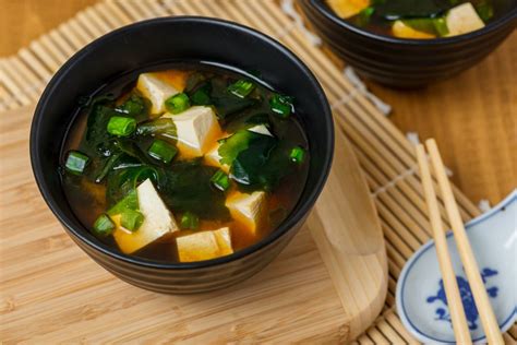 How many carbs are in tofu miso soup - calories, carbs, nutrition