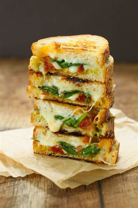 How many carbs are in tofu tomato grilled cheese - calories, carbs, nutrition