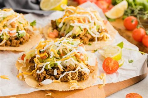 How many carbs are in tostada - calories, carbs, nutrition