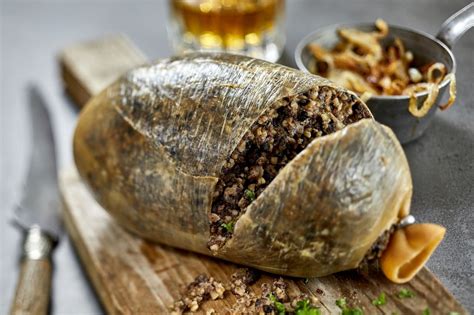 How many carbs are in traditional haggis - calories, carbs, nutrition