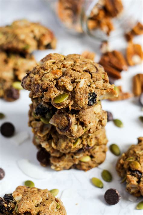 How many carbs are in trail mix cookies - calories, carbs, nutrition