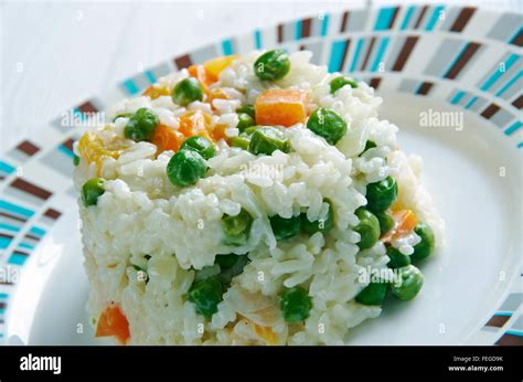 How many carbs are in tricolore risotto with soya beans with an italian salad - calories, carbs, nutrition