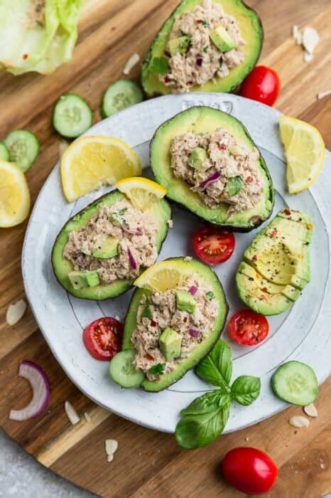 How many carbs are in tuna salad ltmayo avocado ww wrap (35143.24) - calories, carbs, nutrition