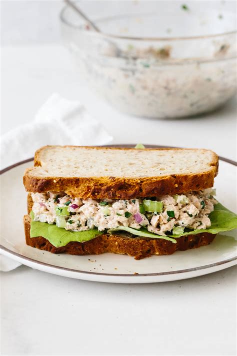 How many carbs are in tuna salad mini sub withpotato salad - calories, carbs, nutrition