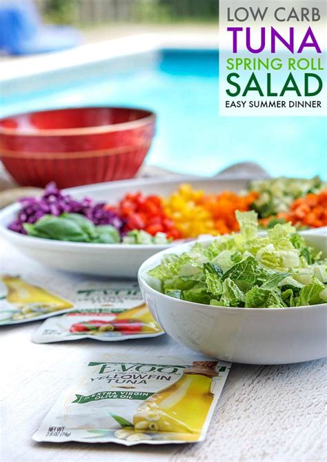 How many carbs are in tuna salad on roll - calories, carbs, nutrition