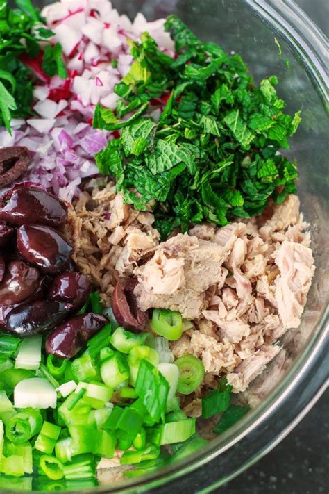 How many carbs are in tuna zesty vinaigrette - calories, carbs, nutrition
