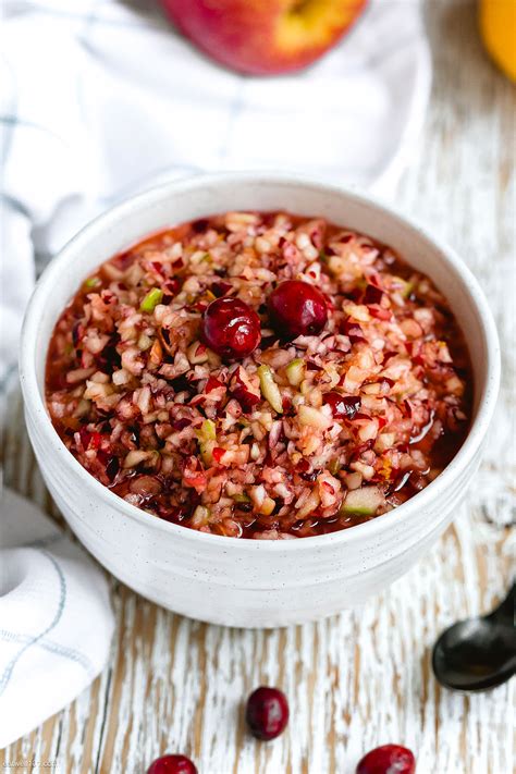 How many carbs are in turkey, cranberry apple relish pita - calories, carbs, nutrition