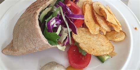 How many carbs are in turkey bahn-mi pita - calories, carbs, nutrition