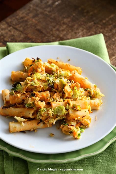 How many carbs are in turkey baked ziti with roasted brussels sprouts (600hs) - calories, carbs, nutrition
