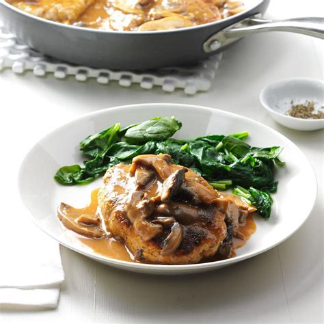 How many carbs are in turkey salisbury steak - calories, carbs, nutrition