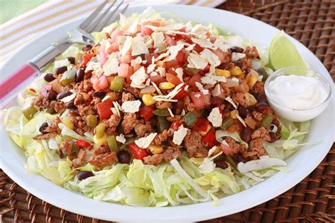 How many carbs are in turkey taco salad - calories, carbs, nutrition