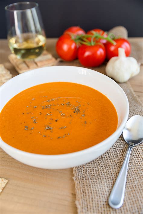 How many carbs are in tuscan tomato bisque - calories, carbs, nutrition