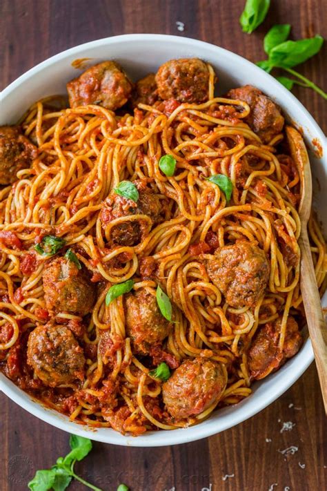 How many carbs are in twelve pasta bowl marinara italian meatballs - calories, carbs, nutrition