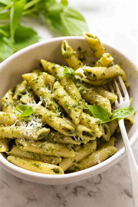 How many carbs are in twelve pasta bowl pesto - calories, carbs, nutrition