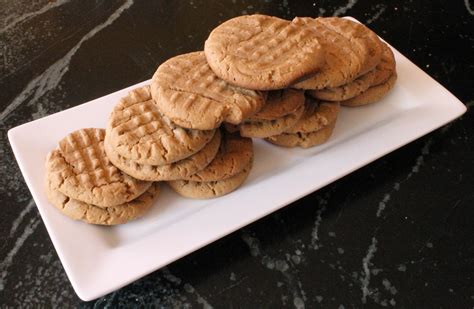 How many carbs are in two peanut butter cookies - calories, carbs, nutrition