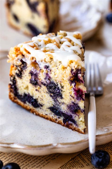 How many carbs are in undeniably good blueberry coffee cake - calories, carbs, nutrition