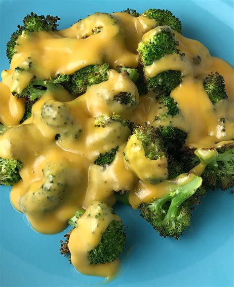 How many carbs are in vegan cheddar cheese sauce - calories, carbs, nutrition