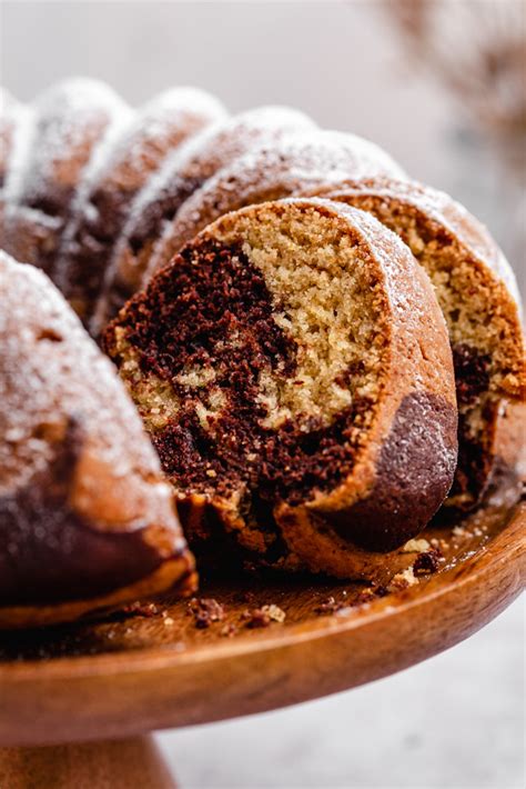 How many carbs are in vegan marbled bundt cake - calories, carbs, nutrition