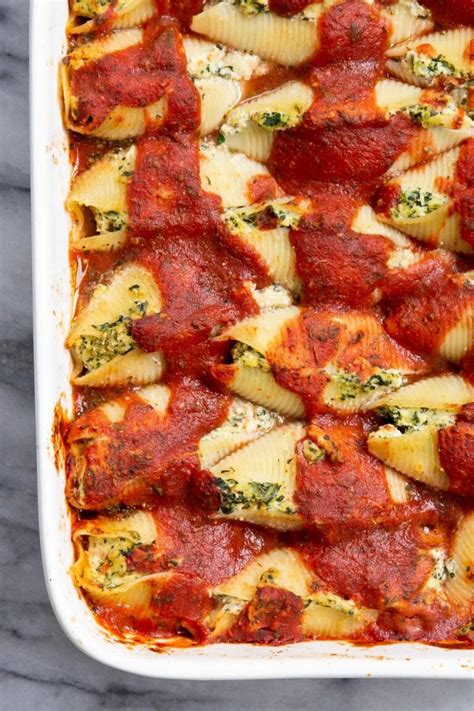 How many carbs are in vegan stuffed shells - calories, carbs, nutrition