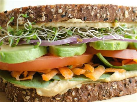 How many carbs are in vegetable sub with hummus - calories, carbs, nutrition