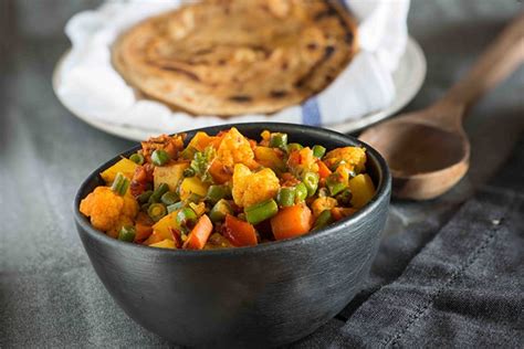 How many carbs are in vegetables sabzi curry monsoon 1 cup - calories, carbs, nutrition