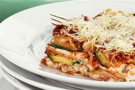 How many carbs are in veggie lasagna vg - calories, carbs, nutrition