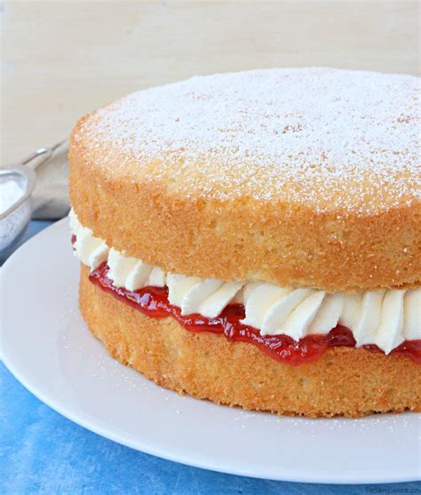 How many carbs are in victoria sponge - calories, carbs, nutrition