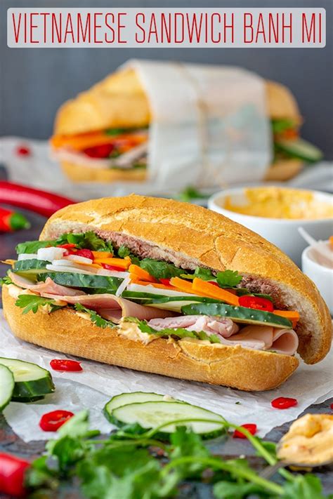 How many carbs are in vietnamese bahn mi ham sub (41675.0) - calories, carbs, nutrition