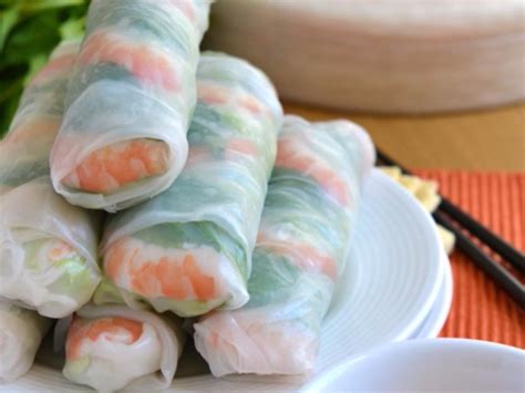 How many carbs are in vietnamese spring roll - calories, carbs, nutrition